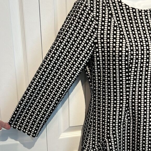 Calvin Klein Black/White 3/4 Sleeve Fit & Flare Dress Size 4 - Picture 5 of 12